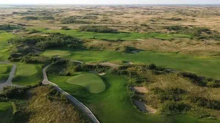 Prairie light near Dakota Dunes Resort